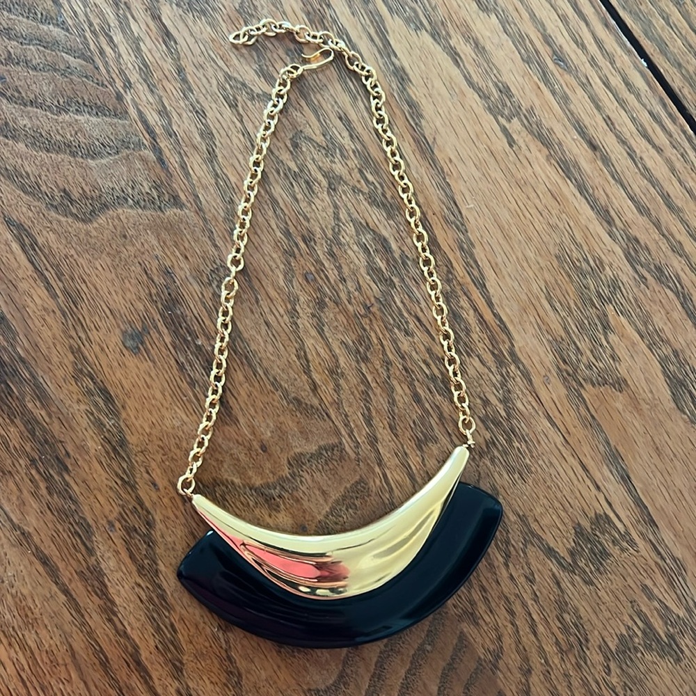 Vintage Monet gold and black necklace